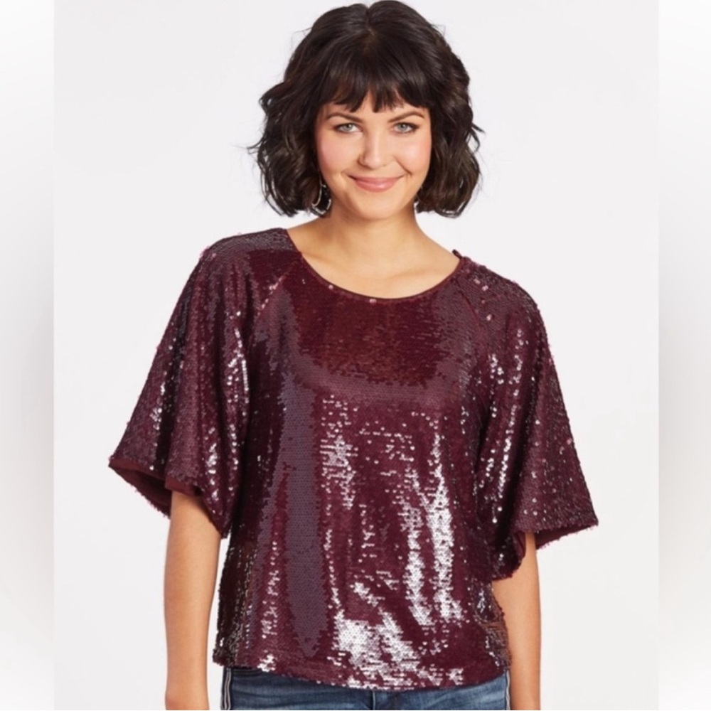 •Skies are Blue•Wine Red Burgundy Sequin Blouse Top Size Medium